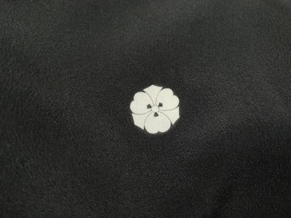 平和屋着物■豪華黒留袖　刺繍　絵巻花鳥文　鶴　金糸　正絹　逸品　DABJ0166qa