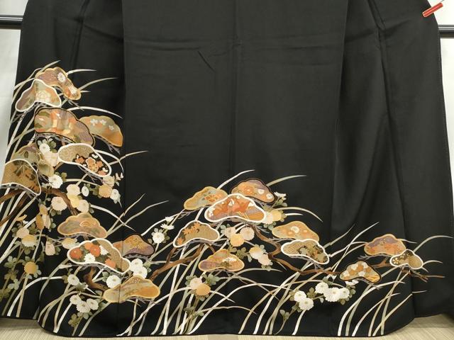 平和屋着物■豪華黒留袖　駒刺繍　飛鶴枝松花文　金彩　正絹　逸品　DABJ0184qa
