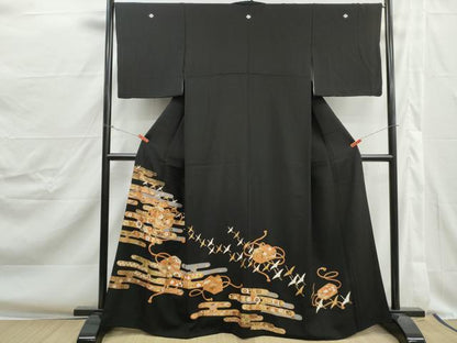 平和屋着物■豪華黒留袖　駒刺繍　群鶴花文箱文　金彩　正絹　逸品　DABJ0385qa