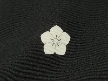 平和屋着物■豪華黒留袖　駒刺繍　エ霞花松文　金彩　正絹　逸品　DABJ0420qa