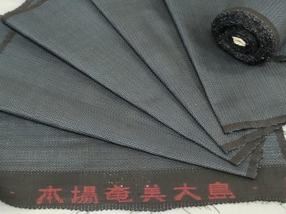 平和屋着物▼男性　本場大島紬　反物　着尺　アンサンブル　100亀甲　総詰め　証紙付き　逸品　未使用　DABJ0539zy