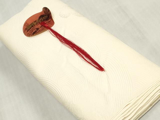 平和屋着物▼白生地　反物　着尺　立波舞葉地紋　生成り色　逸品　未使用　DABJ0900zy