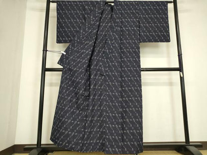 平和屋着物▽本場琉球絣　紬　単衣　琉球本染かすり　手織り　藍　大城廣四郎織物工房謹製　証紙付き　正絹　逸品　DABJ1363az