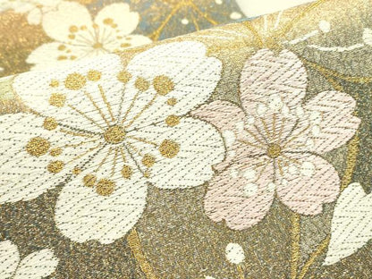 平和屋着物▼六通柄袋帯　舞桜文　金糸　正絹　逸品　DABJ1906az