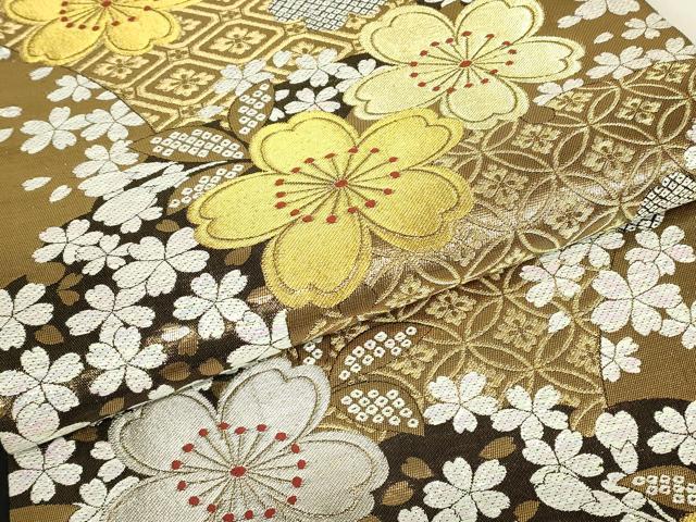 平和屋着物▼六通柄袋帯　七宝舞桜文　金銀糸　正絹　逸品　DABJ1911az