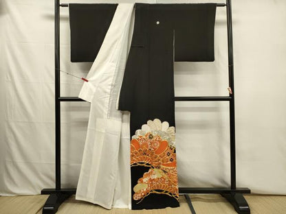 平和屋着物■豪華黒留袖　駒刺繍　花松文　金彩　正絹　逸品　DABJ2754ya