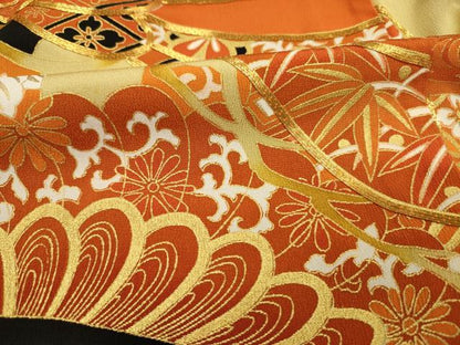 平和屋着物■豪華黒留袖　駒刺繍　花松文　金彩　正絹　逸品　DABJ2754ya