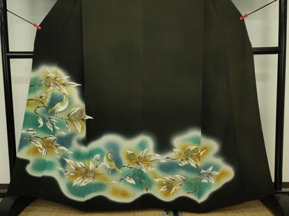 平和屋着物■豪華黒留袖　刺繍　花鳥文　暈し染め　金彩　正絹　逸品　DABJ2852ya