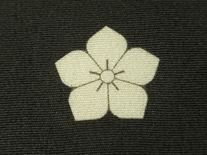 平和屋着物■豪華黒留袖　作家物　御所車人物花松文　暈し染め　金彩　正絹　逸品　DABJ2855ya