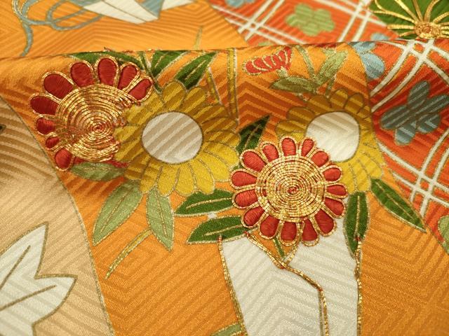 平和屋着物■豪華振袖　駒刺繍　花蝶丸文　金彩　正絹　逸品　DABJ2932ya