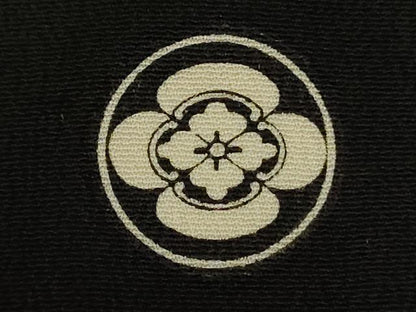 平和屋着物■豪華黒留袖　作家物　駒刺繍　立波風景松文　暈し染め　金彩　正絹　逸品　DABJ2990ya