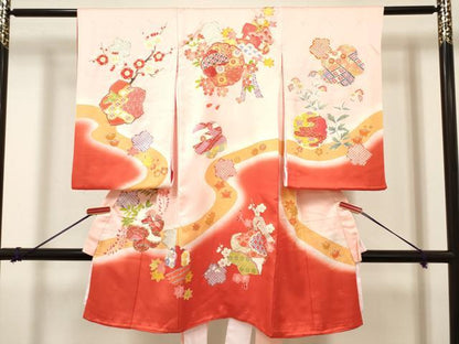 平和屋着物[]お宮参り　女の子　祝着　産着　初着　のしめ　雪輪花文　金彩　逸品　DABJ3124ea