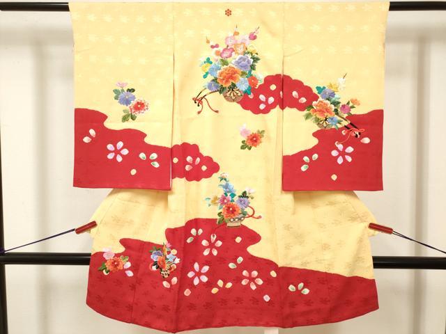 平和屋着物[]お宮参り　女の子　祝着　産着　初着　のしめ　刺繍　絞り　花車飾花文　金糸　逸品　DABJ3140ea