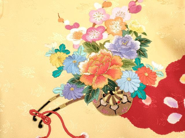 平和屋着物[]お宮参り　女の子　祝着　産着　初着　のしめ　刺繍　絞り　花車飾花文　金糸　逸品　DABJ3140ea
