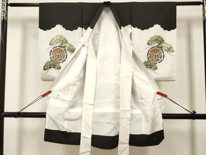 平和屋着物[]お宮参り　男の子　祝着　産着　初着　のしめ　龍　兜　城　笠松　金彩　逸品　DABJ3283ea