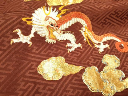 平和屋着物[]お宮参り　男の子　祝着　産着　初着　のしめ　駒刺繍　総刺繍　龍　瑞雲　金糸　逸品　DABJ3286ea