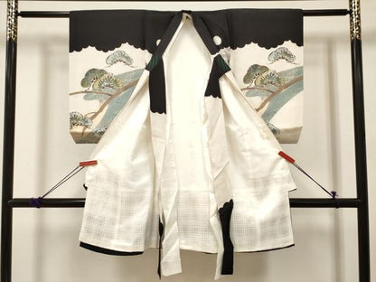 平和屋着物[]お宮参り　男の子　祝着　産着　初着　のしめ　鷹　鷲　龍　器物笠松文　金銀彩　逸品　DABJ3298ea
