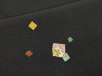 平和屋着物▽上質な小紋　単衣　総刺繍　色紙花文　黒地　正絹　逸品　DABJ3726du