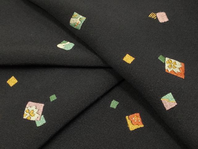 平和屋着物▽上質な小紋　単衣　総刺繍　色紙花文　黒地　正絹　逸品　DABJ3726du