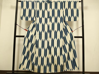 平和屋着物▽上質なお召　単衣　矢羽間道　正絹　逸品　DABJ3766du