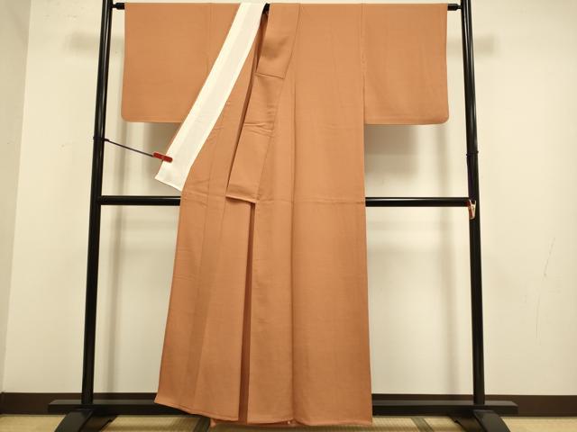 平和屋着物▽上質な色無地　単衣　土器色　お召縮緬　正絹　逸品　DABJ3839du