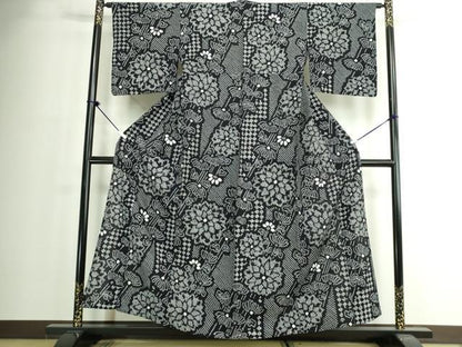 平和屋着物∴夏物　浴衣　有松鳴海絞り　草花文　黒地　綿麻　逸品　DABJ4326cd
