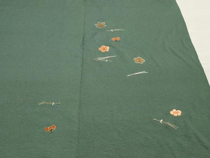 平和屋着物▼付下げ　反物　着尺　駒刺繍　総刺繍　草花松葉文　金糸　上代29万円　逸品　未使用　DABJ4650zy
