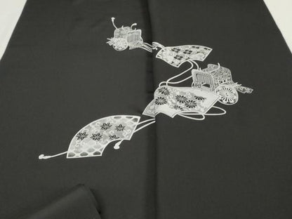平和屋着物▼羽織・コート　反物　羽尺　御所車草花文　黒地　銀彩　逸品　未使用　DABJ4897zy