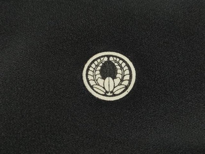 平和屋着物■豪華黒留袖　作家物　駒刺繍　群鶴文　暈し染め　金彩　本金箔　正絹　逸品　DABJ5161qa