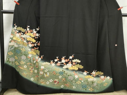 平和屋着物■豪華黒留袖　作家物　駒刺繍　宝尽くし花松文　暈し染め　金彩　正絹　逸品　DABJ5190qa