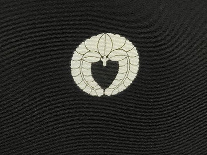 平和屋着物■豪華黒留袖　作家物　駒刺繍　宝尽くし花松文　暈し染め　金彩　正絹　逸品　DABJ5190qa
