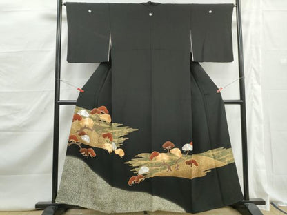平和屋着物■豪華黒留袖　駒刺繍　霞枝松文　暈し染め　金彩　正絹　逸品DABJ5251qa
