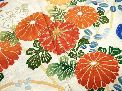 平和屋着物■豪華振袖　駒刺繍　絞り　雲取り菊尽くし文　金彩　正絹　逸品　DABJ5325qa