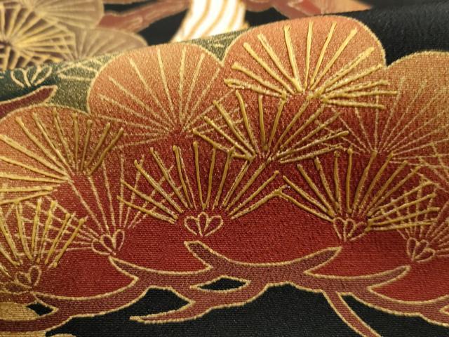 平和屋着物■豪華黒留袖　駒刺繍　群鶴浜松文　金彩　正絹　逸品　DABJ5402qa
