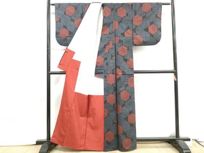 平和屋着物■本場大島紬　7マルキ　亀甲文　正絹　逸品　DABJ5406qa