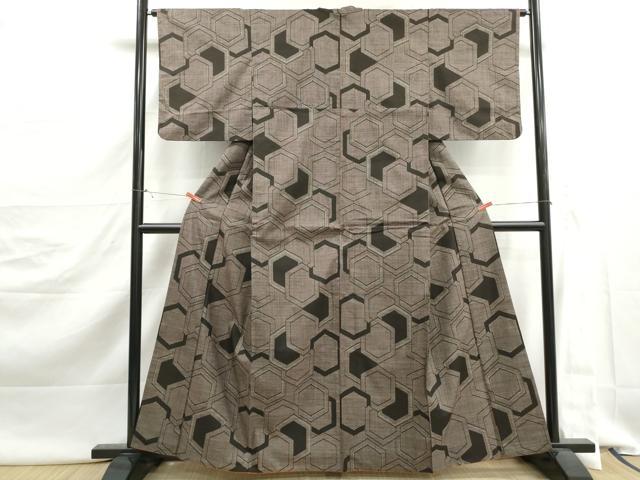平和屋着物■本場大島紬　7マルキ　亀甲文　正絹　逸品　DABJ5474qa