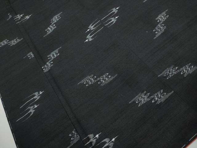 平和屋着物■上質な紬　燕絣　黒地　正絹　逸品　未使用　DABJ5481qa