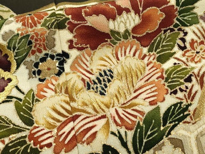 平和屋着物■豪華黒留袖　駒刺繍　地紙吉祥花文　牡丹　金彩　三越扱い　正絹　逸品　DABJ5552qp