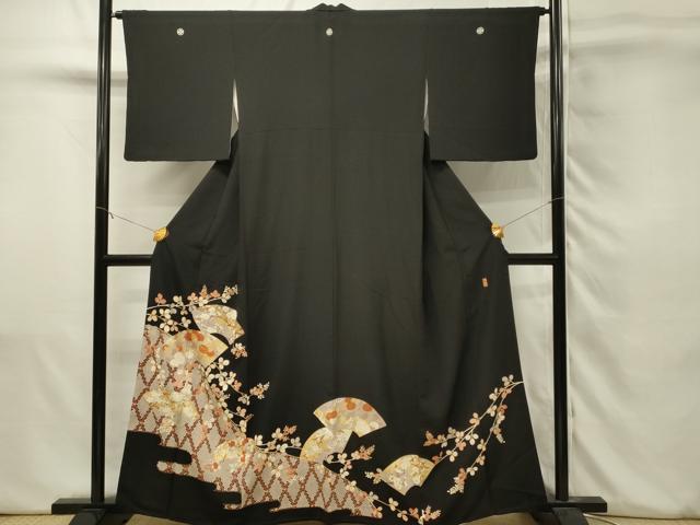 平和屋着物■豪華黒留袖　作家物　駒刺繍　地紙花文　枝梅　金彩　正絹　逸品　DABJ5555qp