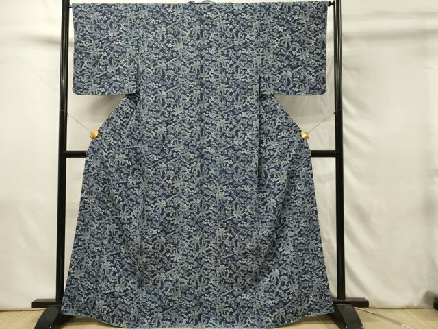 平和屋着物●無形文化財　森卯一　本藍　型絵染　小紋　草花松文　正絹　逸品　未使用　DABJ5630qp