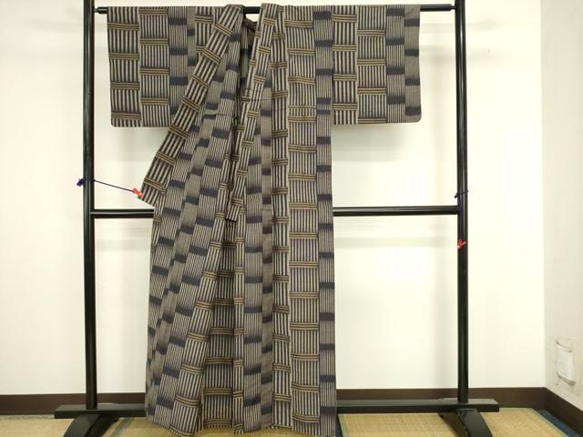 平和屋着物▽上質な紬　単衣　横段文　正絹　逸品　DABJ6043sf