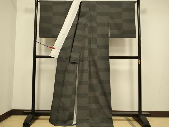 平和屋着物▽本塩沢　単衣　やまだ織　110亀甲　変わり市松文様　貝瀬キク作　証紙付き　正絹　逸品　DABJ6549du