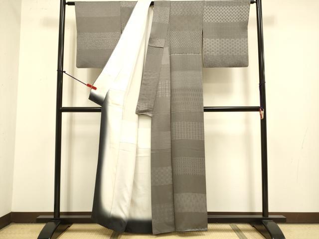平和屋着物●樋熊哲也監修　色無地　横段吉祥地紋　濃い江戸鼠色　正絹　逸品　DABJ6657du