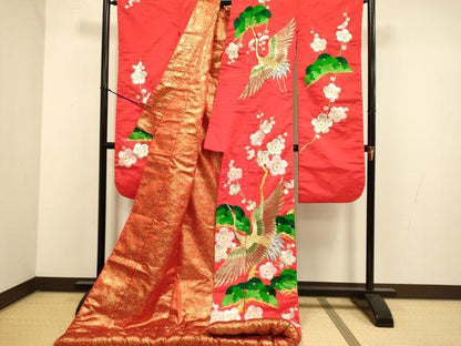 平和屋本店●色打掛　お引きずり　和装　婚礼　結婚式　花嫁　神社挙式　総刺繍　飛鶴梅松文　金銀糸　DABJ6771du