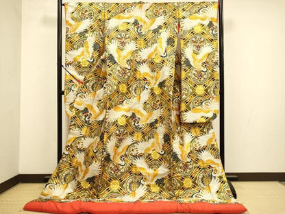 平和屋本店●パリコレクション ファッションモデル・デザイナー 山口小夜子 色打掛 お引きずり  唐織 飛鶴更紗花菱文 金糸 逸品 DABJ6772du