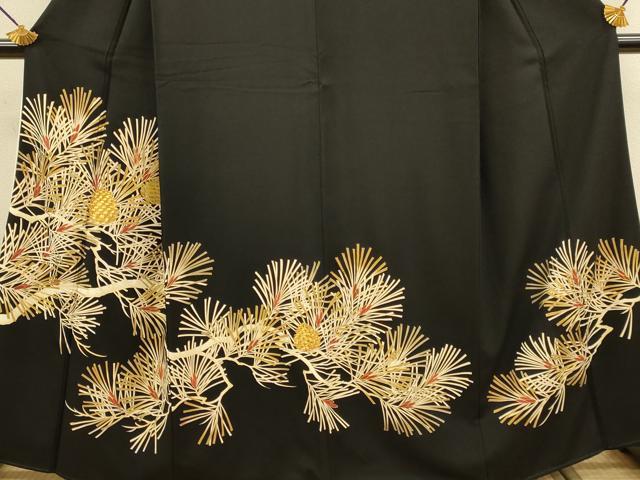 平和屋着物●豪華黒留袖　駒刺繍　松ぼっくり　金彩　正絹　逸品　DABJ6930du