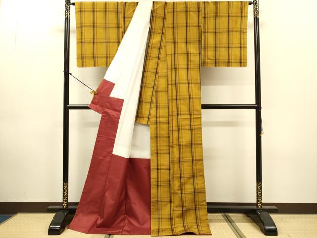 平和屋着物●本場黄八丈　平織　紬　格子　ロング丈　正絹　逸品　未使用　DABJ6943du