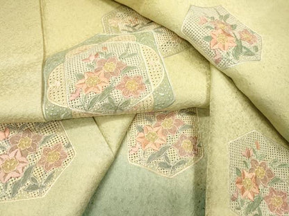平和屋着物▼中国三大刺繍　スワトウ刺繍　汕頭刺繍　総刺繍　訪問着　亀甲花文　暈し染　正絹　逸品　DABJ7052fe