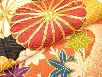 平和屋着物▼豪華振袖　駒刺繍　菊芝花文　暈し染　金彩　金通し地　正絹　逸品　DABJ7067fe