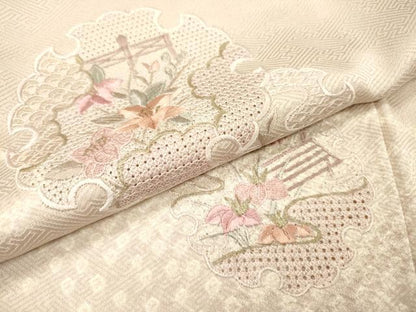 平和屋着物▼中国三大刺繍　スワトウ刺繍　汕頭刺繍　訪問着　絞り　道長雪輪花文　金糸　正絹　逸品　DABJ7078fe